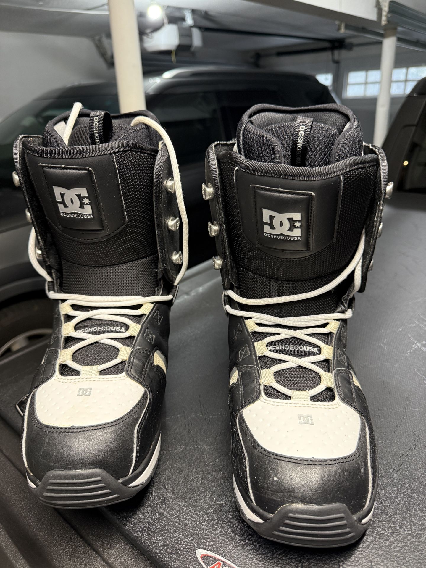 DC Flare Men’s Snowboarding Boots Us Size 10