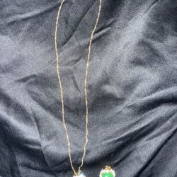 Gold Chain With Jade Heart Pendant 