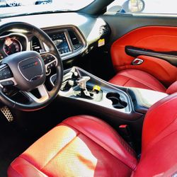 2017 Dodge Challenger SXT Red Interior