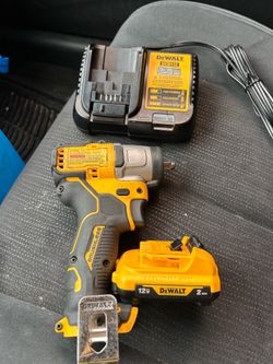 12v impact Dewalt 3/8 battery and charger
