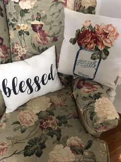 Two Beautiful Pillows Excellent Condition