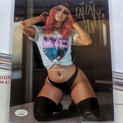Gigi Dolin signed 8x10 photo JSA COA WWE AEW