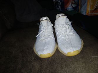 yeezy shoes and slides