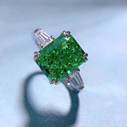 4 ct carbon diamond  with green S925 Silver Ring