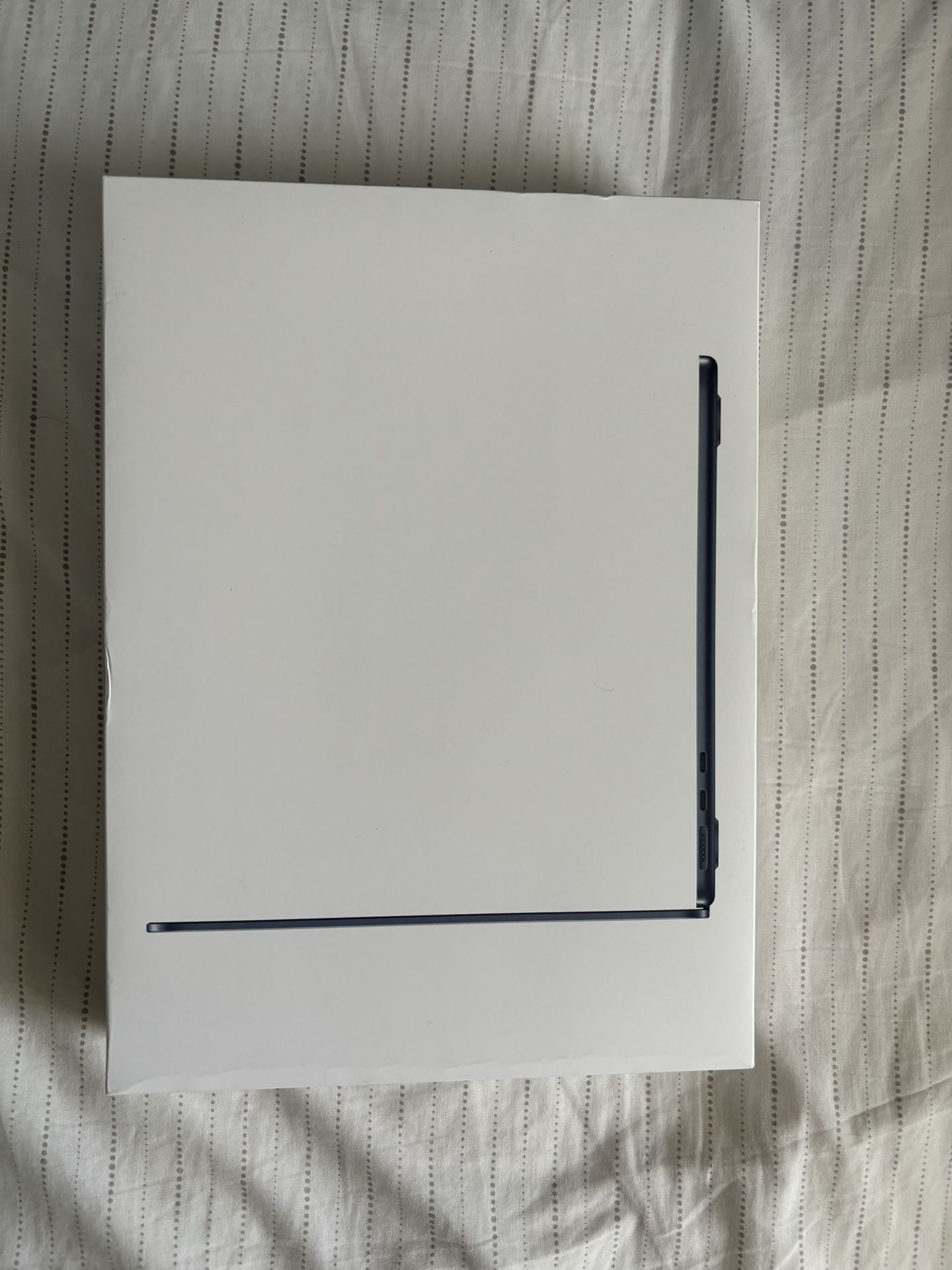 MacBook Air M3 2024
