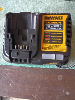 DEWALT LITHIUM ION 20V 5AH BATTERY AND CHARGER (NEW)