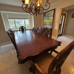 Solid Wood Dining table - 8 Seats