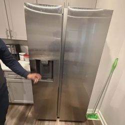 Whirlpool Refrigerator Side By Side 