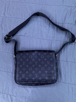 Louis Vuitton messenger bag