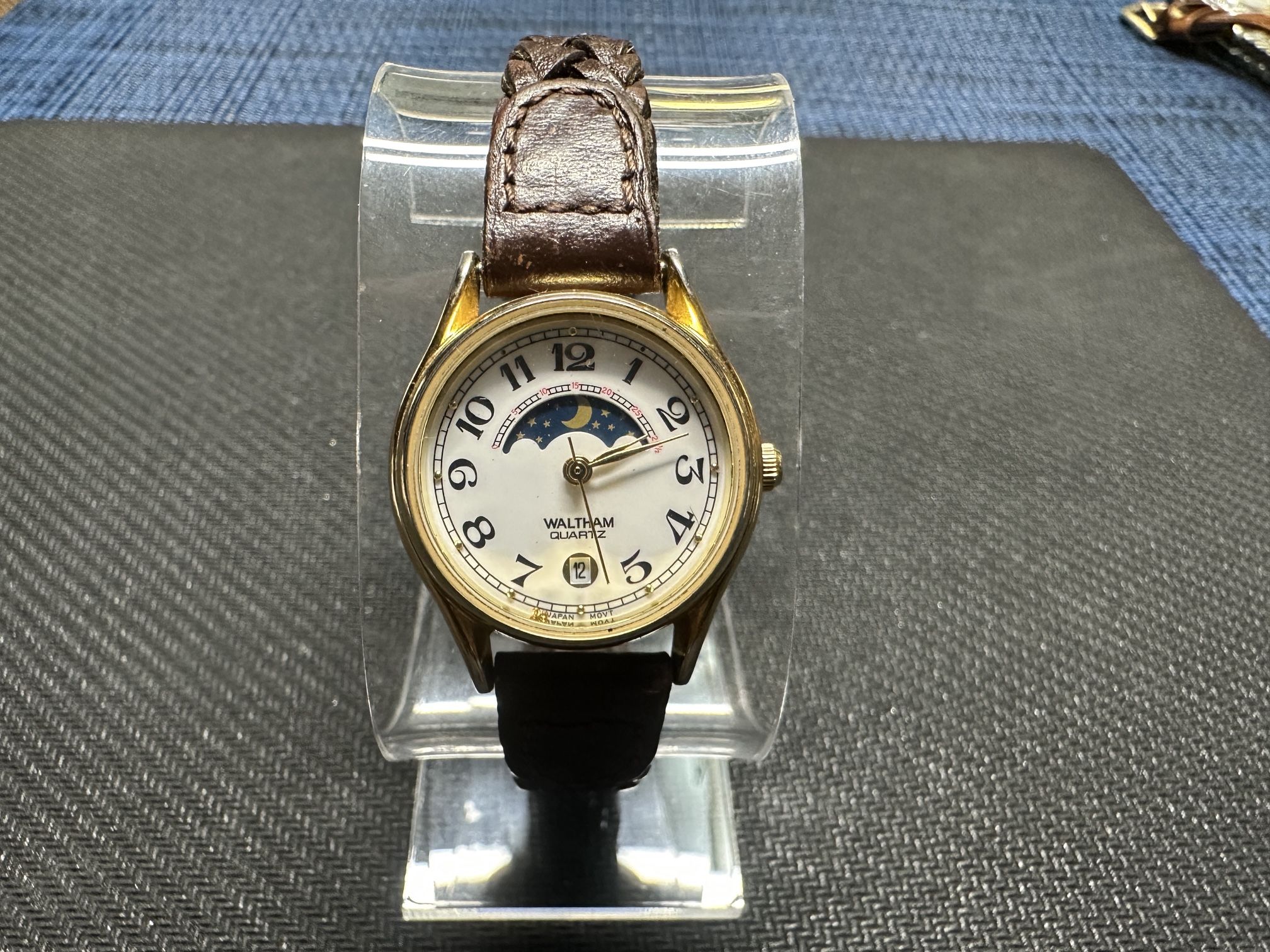 Waltham Women's Moon Phase WB 050 012