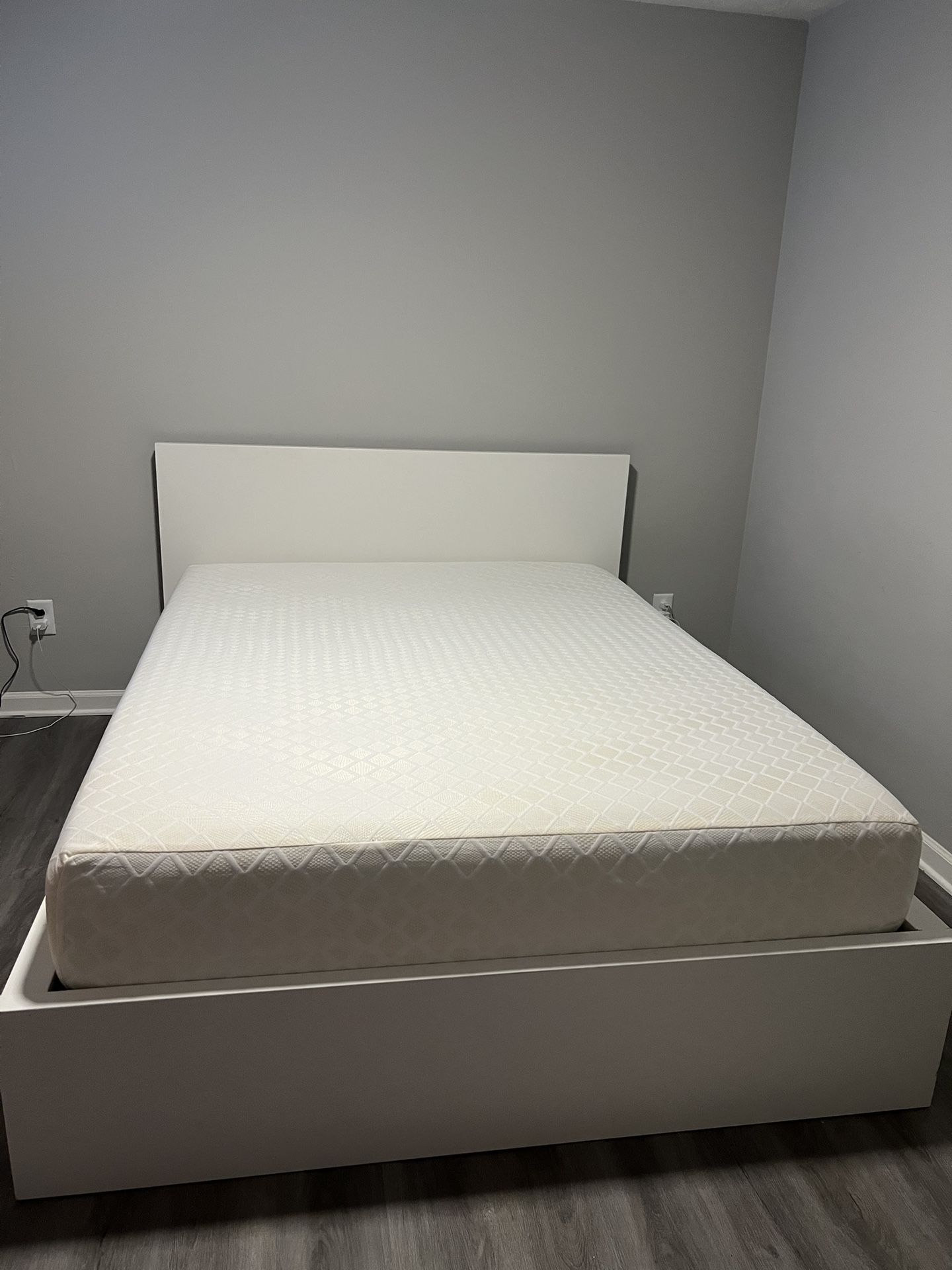 Queen Bed Frame And Mattress