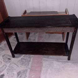 Entry Table Console Table 