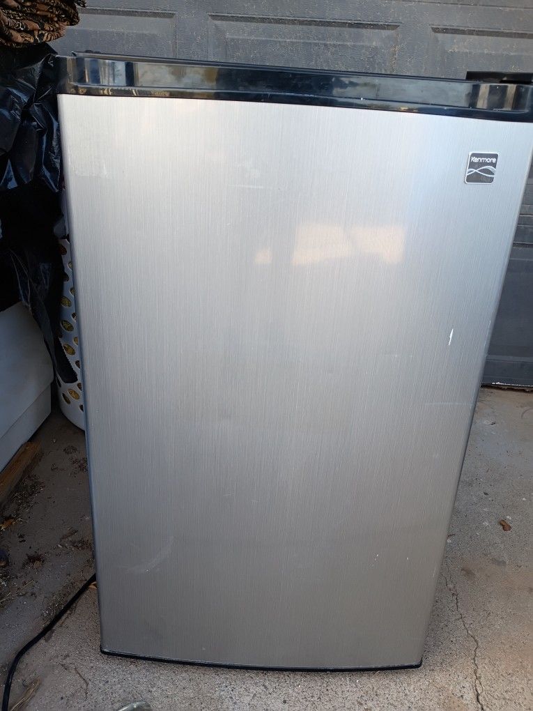 Kenmore Mini Fridge