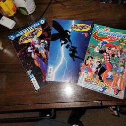 Harley Quin 25th Anniversary Comic Lot