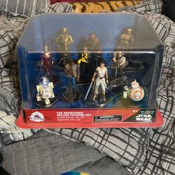 Resistance Deluxe Figurine Set