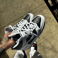 Supreme Dunks