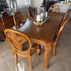 Super Nice Table And 6 Very Nice Chairs 