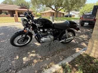 2014 triumph Thruxton 900