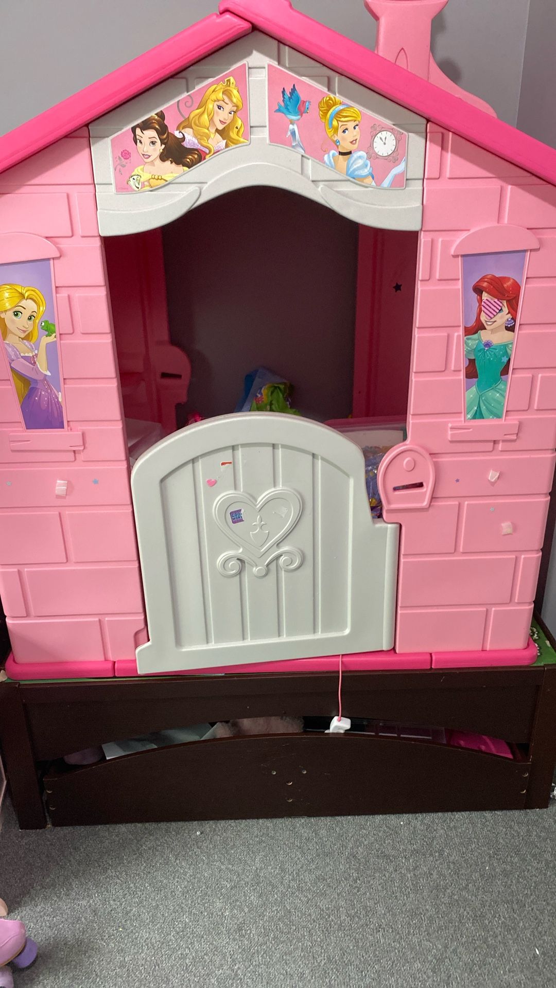 Princess houseplay