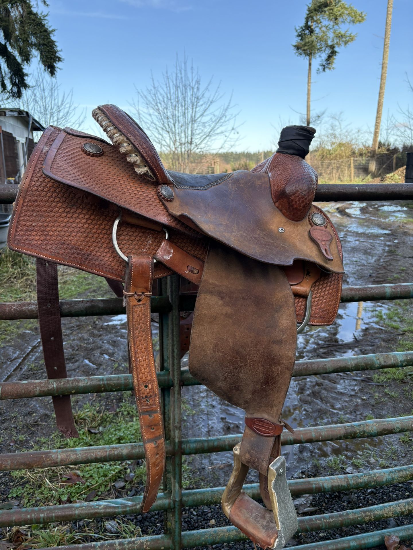 Roping Saddle 15”