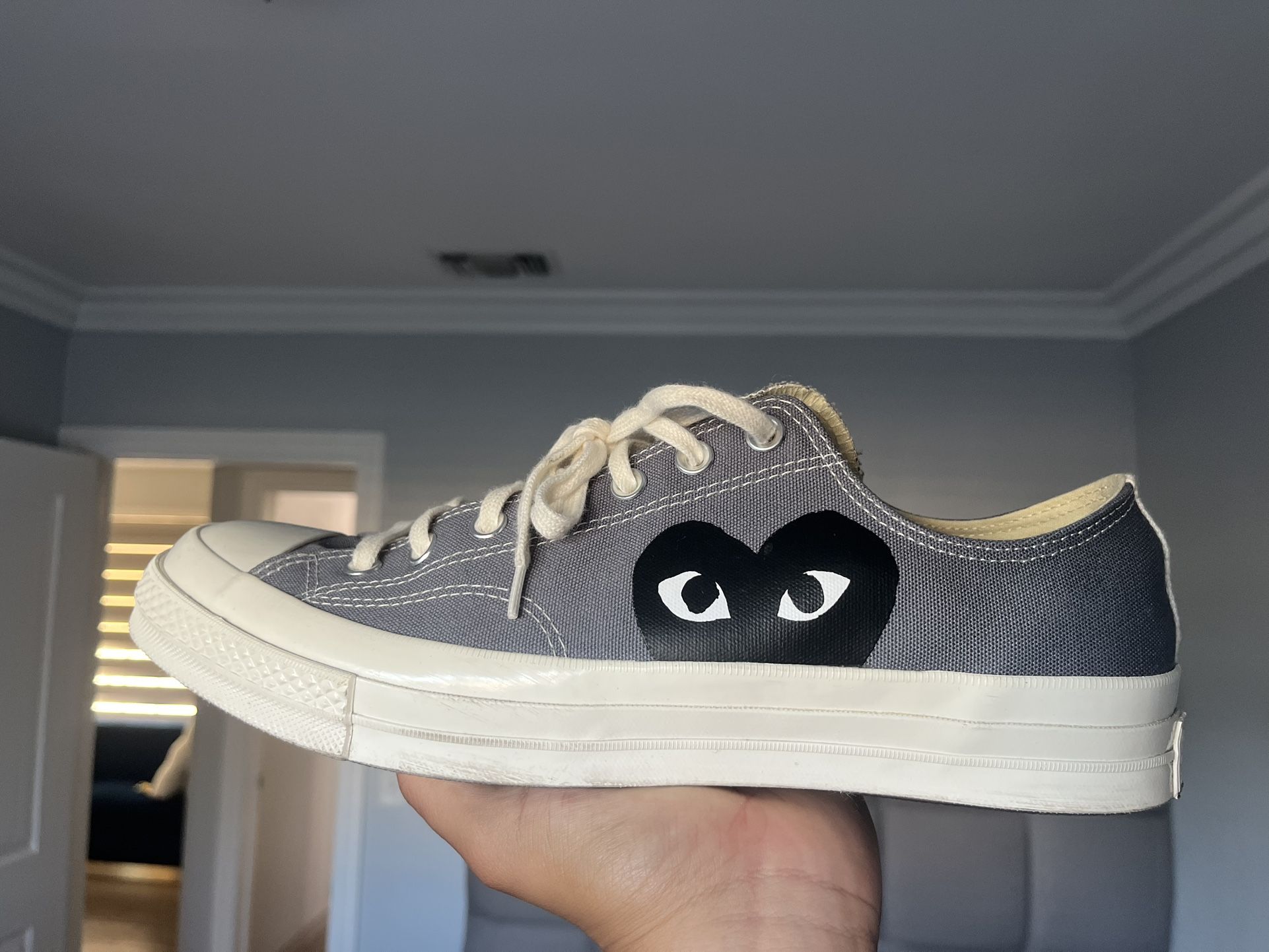 CDG MEN CONVERSE SIZE 12