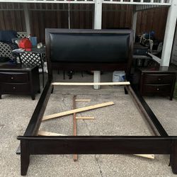 Head And Foot Board Bed Frame With 2 Nightstands 