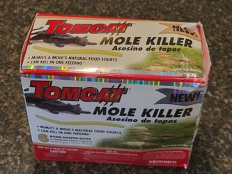 Tomcat Mole Killer, box is open, but kit is complete