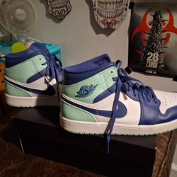 Air Jordan 1's