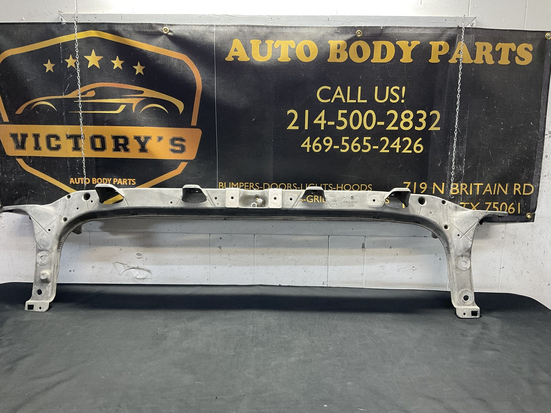 FORD F250/350 RADIATOR SUPPORT 2020-2021 oem