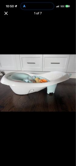 Fisher-Price Baby to Toddler Bath 4-in-1 Sling 'N Seat Tub with Removable Infant Support and 2 Toys
