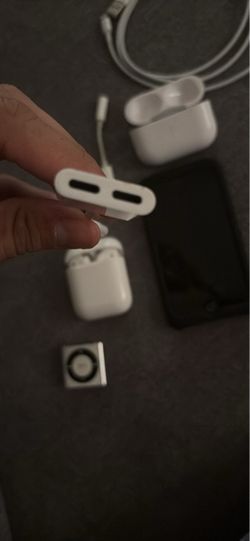 Apple ipod touch with airpods and other items