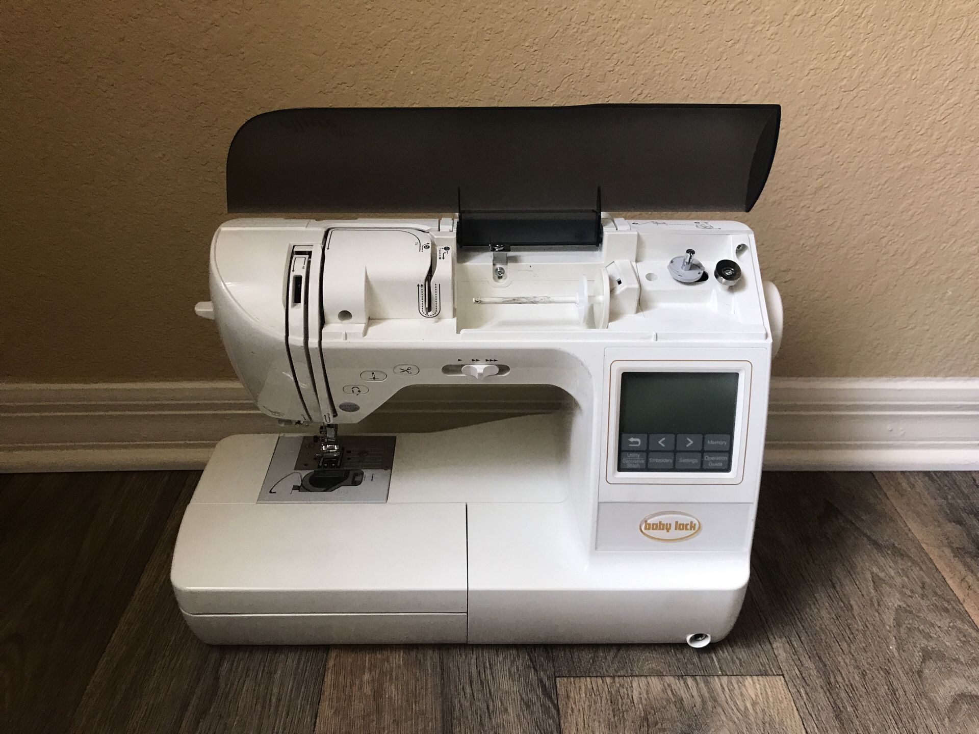 Baby Lock Ellure plus sewing machine Model BLR2) for