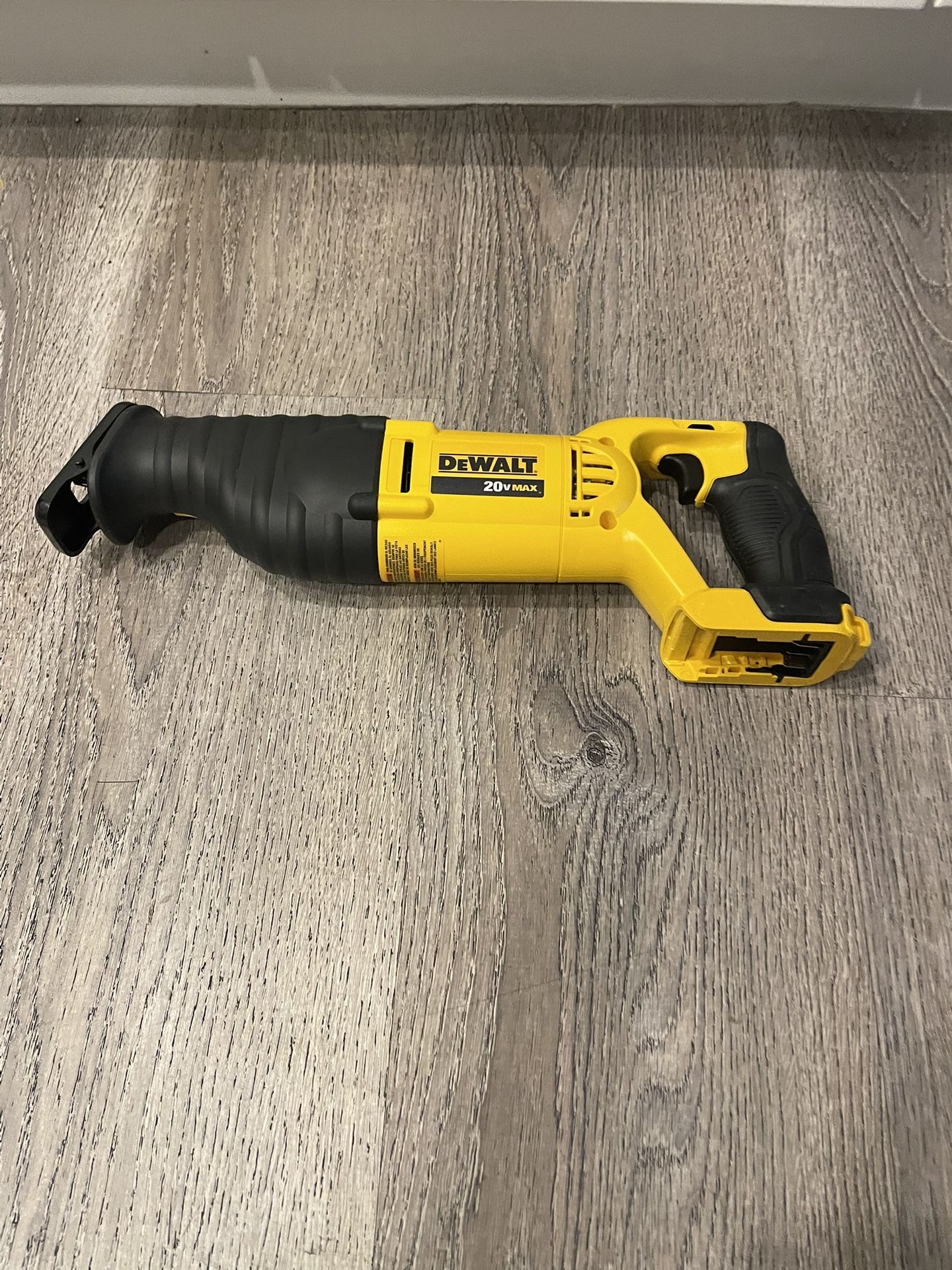 New Dewalt Reciprocating Saw 20V MAX (Tool Only Solo Herramienta)