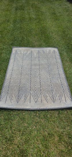 Grey Patterned 4x6 Rug