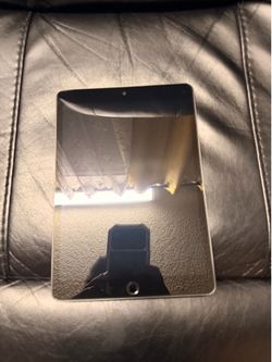 ipad 9th generation 64gb price 300 obo