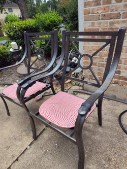 DOS sillas DE aluminio PARA SU PATIO or PORCHE farmhouse decor patio furniture only 50$ each or 100$ both