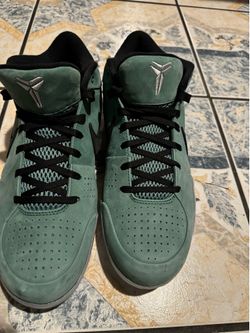 Kobe 4 proto girl dad  size 11 man
