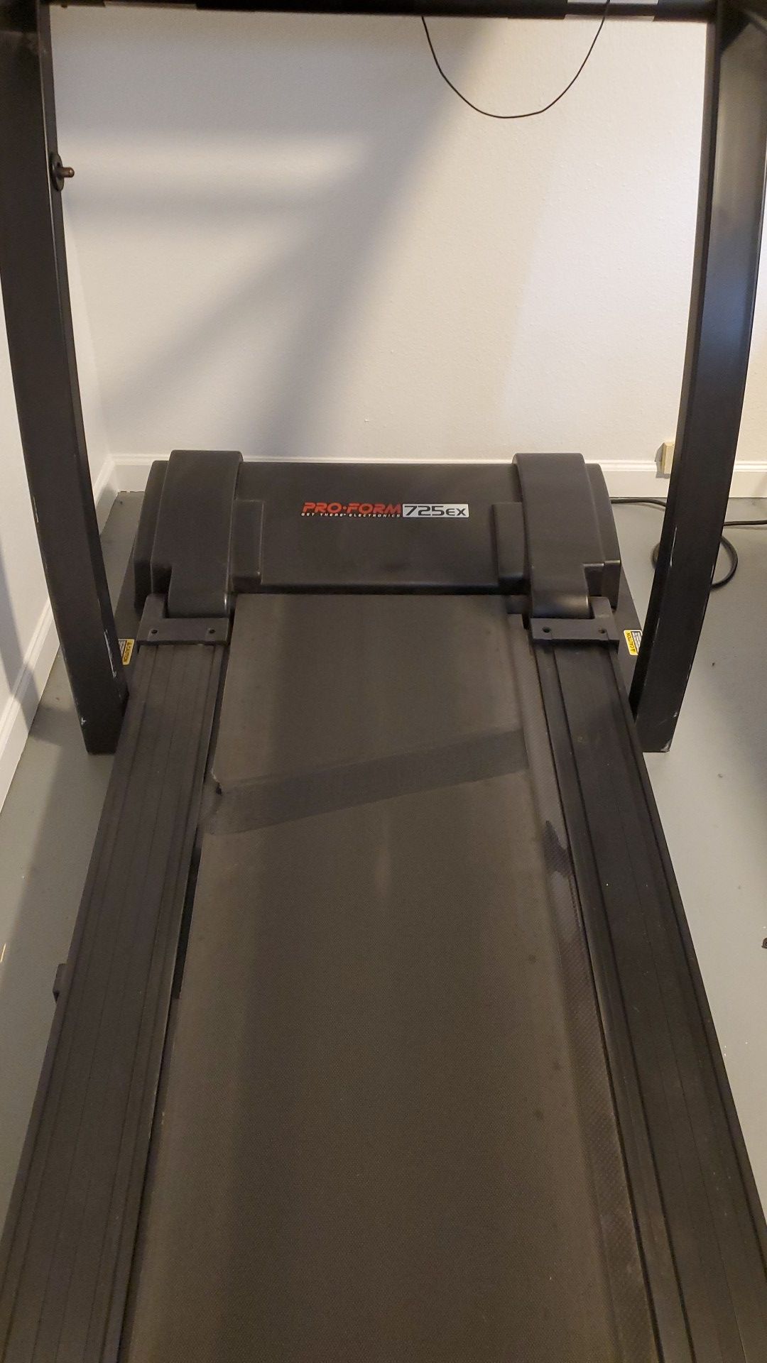 FREE Folding Treadmill Proform 725ex for Sale in WA OfferUp