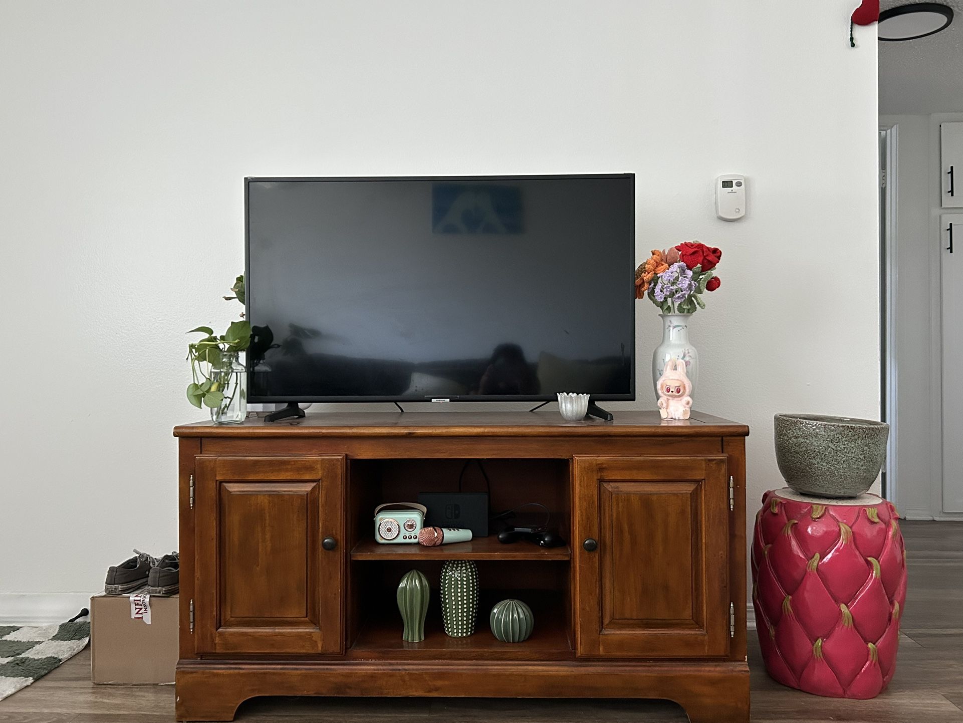 Entertainment Stand 