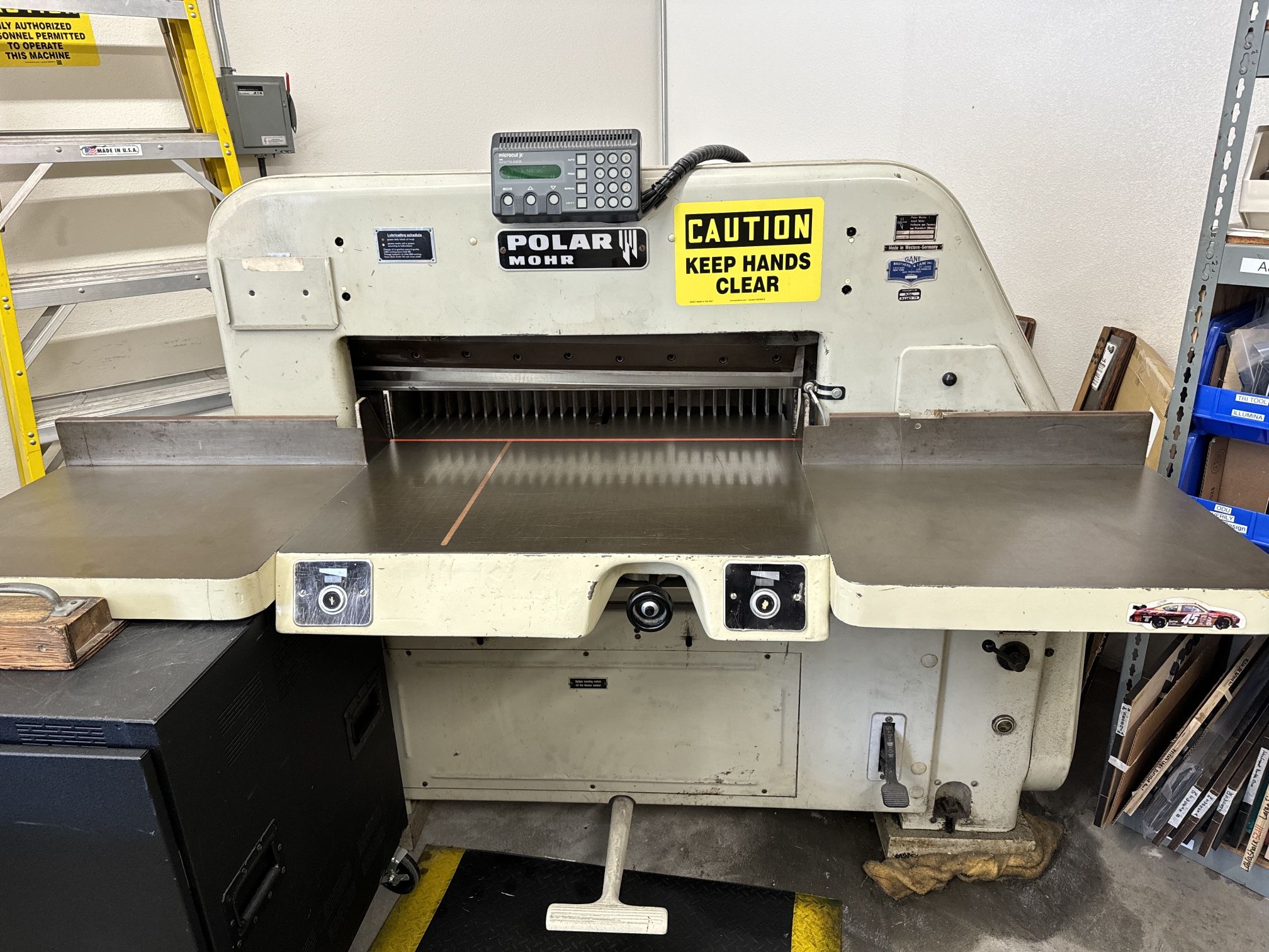 Polar Mohr Paper Cutter With Microcut