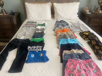 Beautiful almost new clothes for a 5 years old boy
