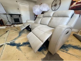 Extra-large white BarcaLounger 3 seated leather sofa in extremely comfortable