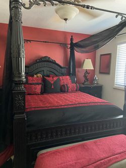 Britanna Rose Bedroom Set