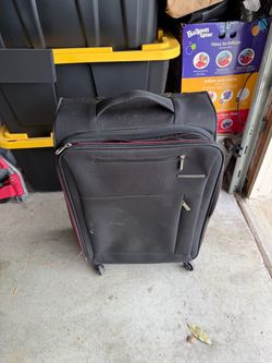 FREE LUGGAGE BAG