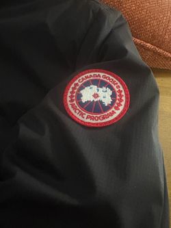 Canada Goose Lodge Jacket Matte Black - Men's Medium (Fusion Fit) - Excellent Condition