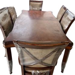 Dining set, table and 6 chairs “USED”