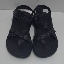 CHACO Vibram WOMENS SIZE 7  BLACK & GRAY STRAPPY SANDAL W/ VIBRAM SOLE