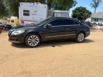 2010 VOLKSWAGEN