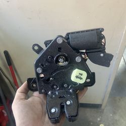 Tesla Model Y Trunk Latch