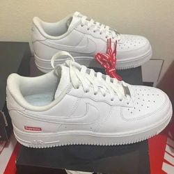 SUPREME AIR FORCE 1! Size 8.5